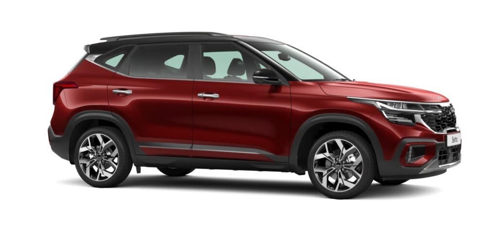 Intense Red + Aurora Black Pearl Kia Seltos